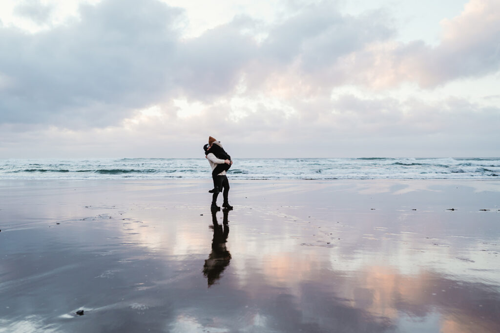 Couples Photos at the beach PNW 