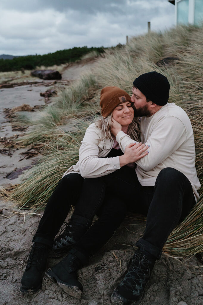 Couples photos neskowin beach oregon coast 