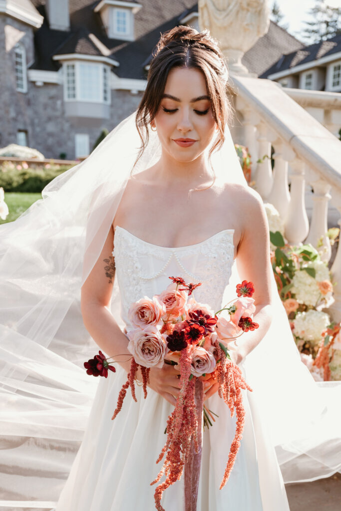 Bridal bouquet at château de michellia