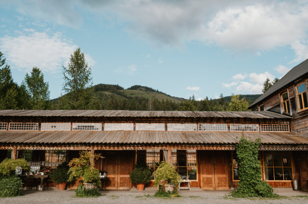 wedding venue in hood river oregon 