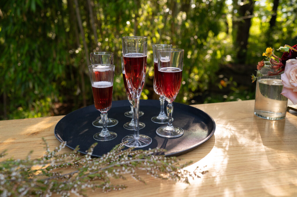 drinks for wedding reception on tray with flowers 