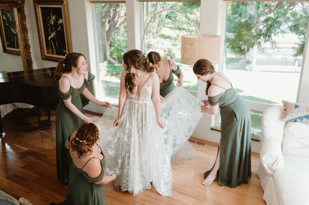 brides first look with bridal party 